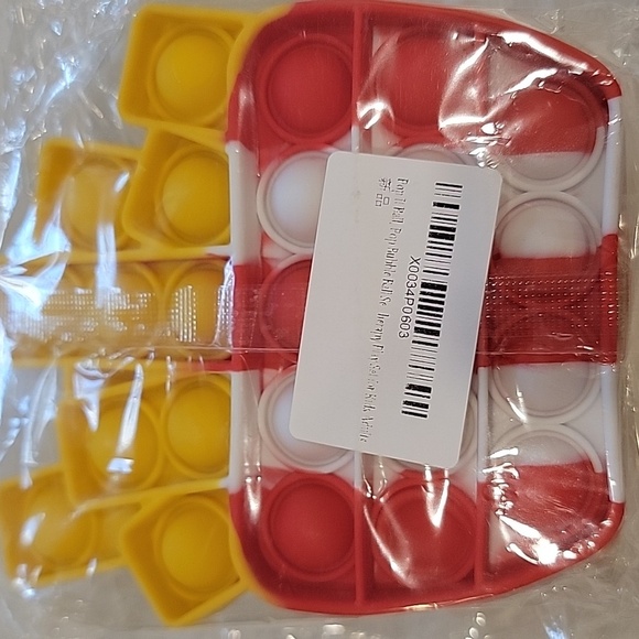Colorful Pop It Fidget Toy Bundle 5 Piece NWT - Picture 4 of 7
